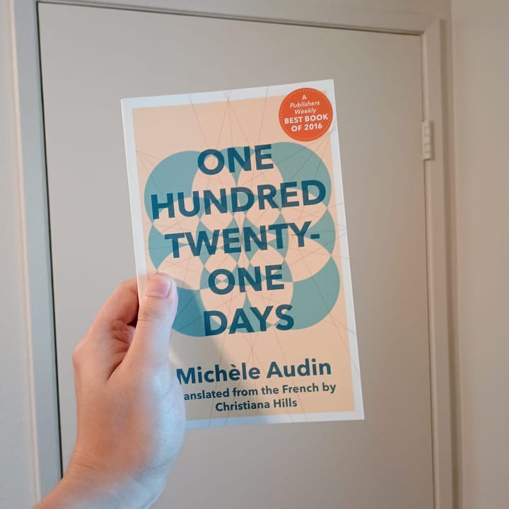 ร้อยยี่สิบ-เอ็ด วัน: ตัวเลข วรรณกรรม และประวัติศาสตร์